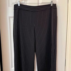 Roz & Ali, Large, Black Pinstripe Wide Leg pants